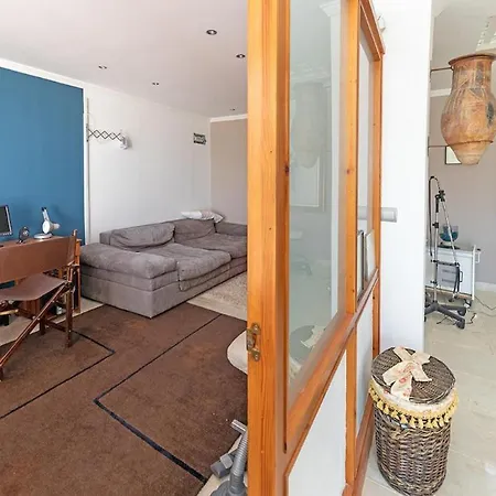 Holiday home Amazing With Stunning Outdoor Space & Views