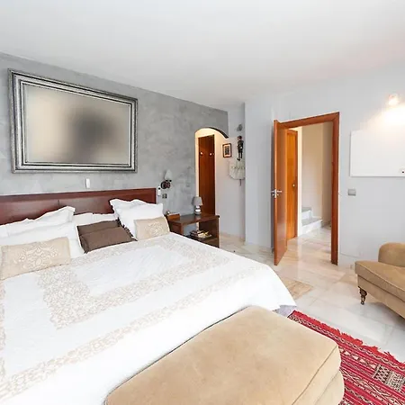 Amazing With Stunning Outdoor Space & Views * Marbella