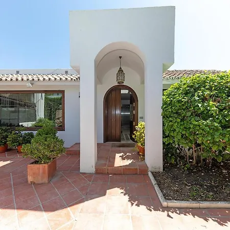 Amazing With Stunning Outdoor Space & Views *