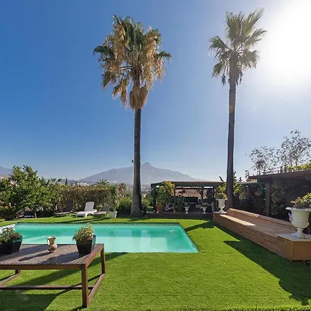 בית נופש Amazing With Stunning Outdoor Space & Views *