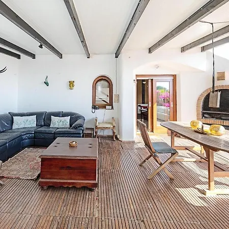 Amazing With Stunning Outdoor Space & Views בית נופש