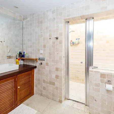 בית נופש Amazing With Stunning Outdoor Space & Views *